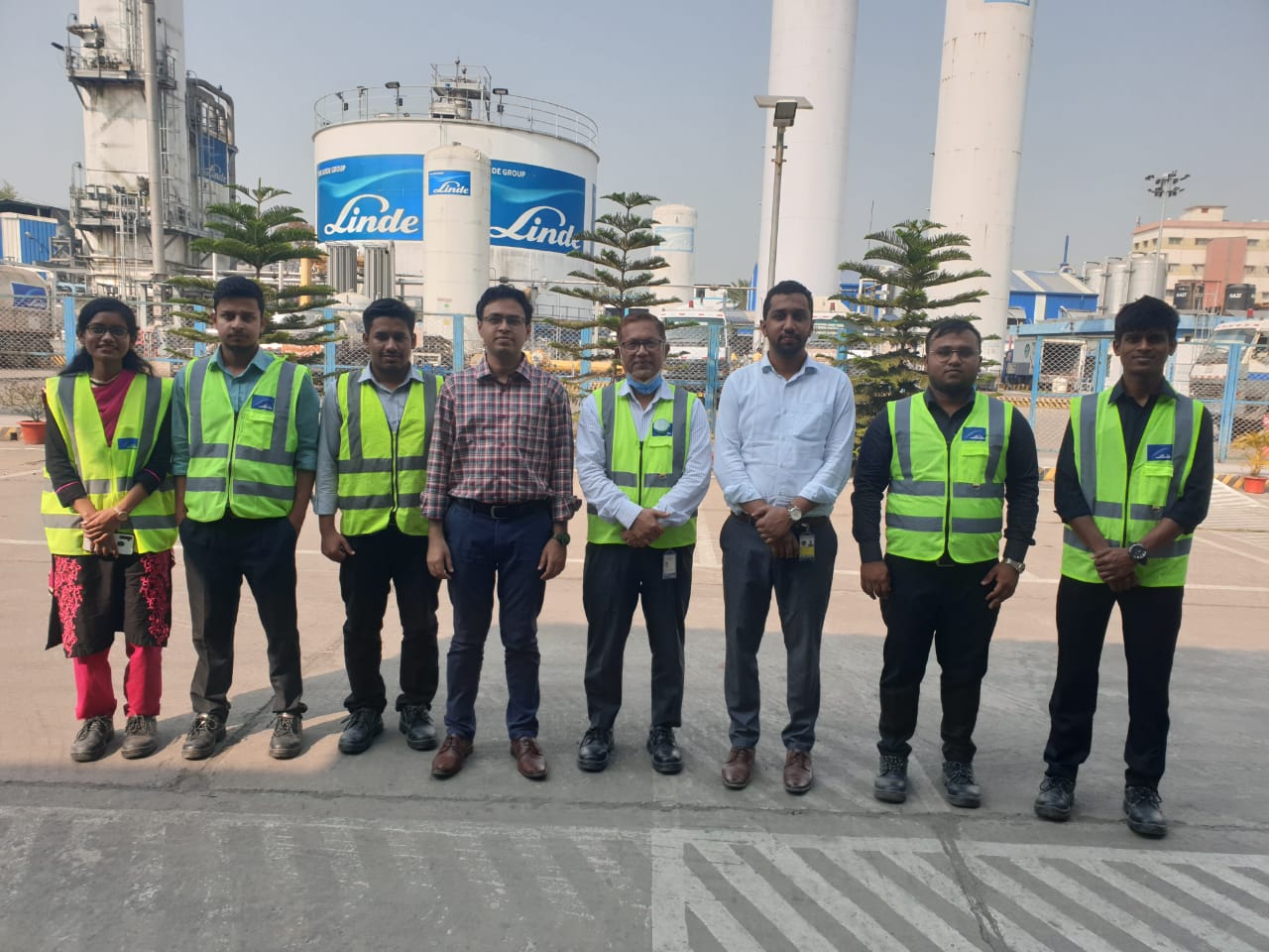 Faculty Members Visited Linde Bangladesh Ltd